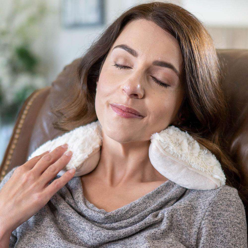 Cream Neck Wrap Warmies - Easy Stow